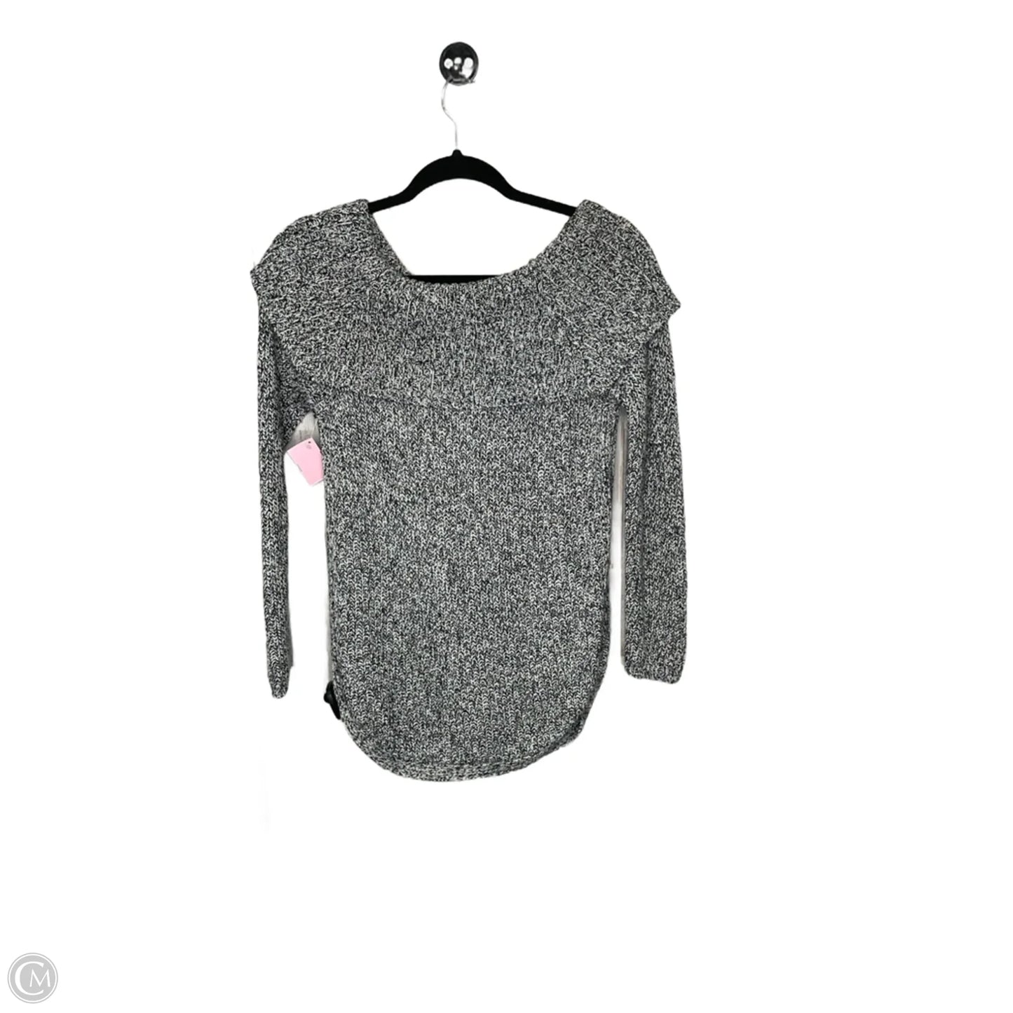 Sweater By Clothes Mentor In Black & White, Size: S