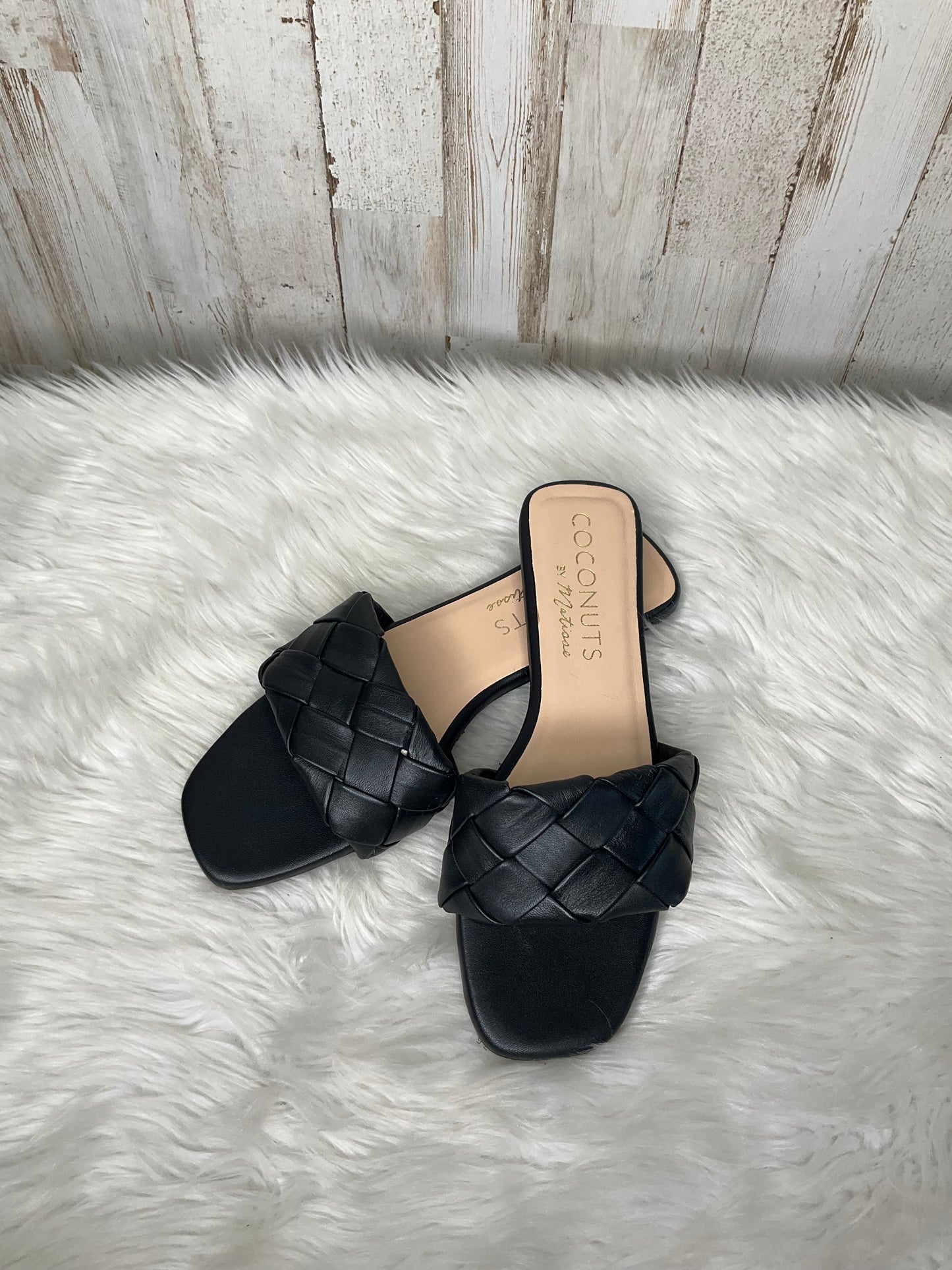 Sandals Flats By Coconuts Size: 7