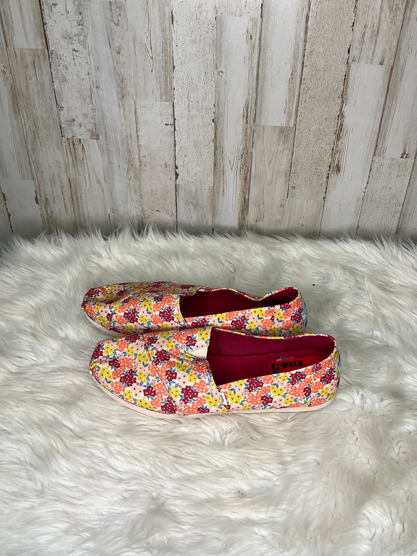 Shoes Flats By Toms Size: 10