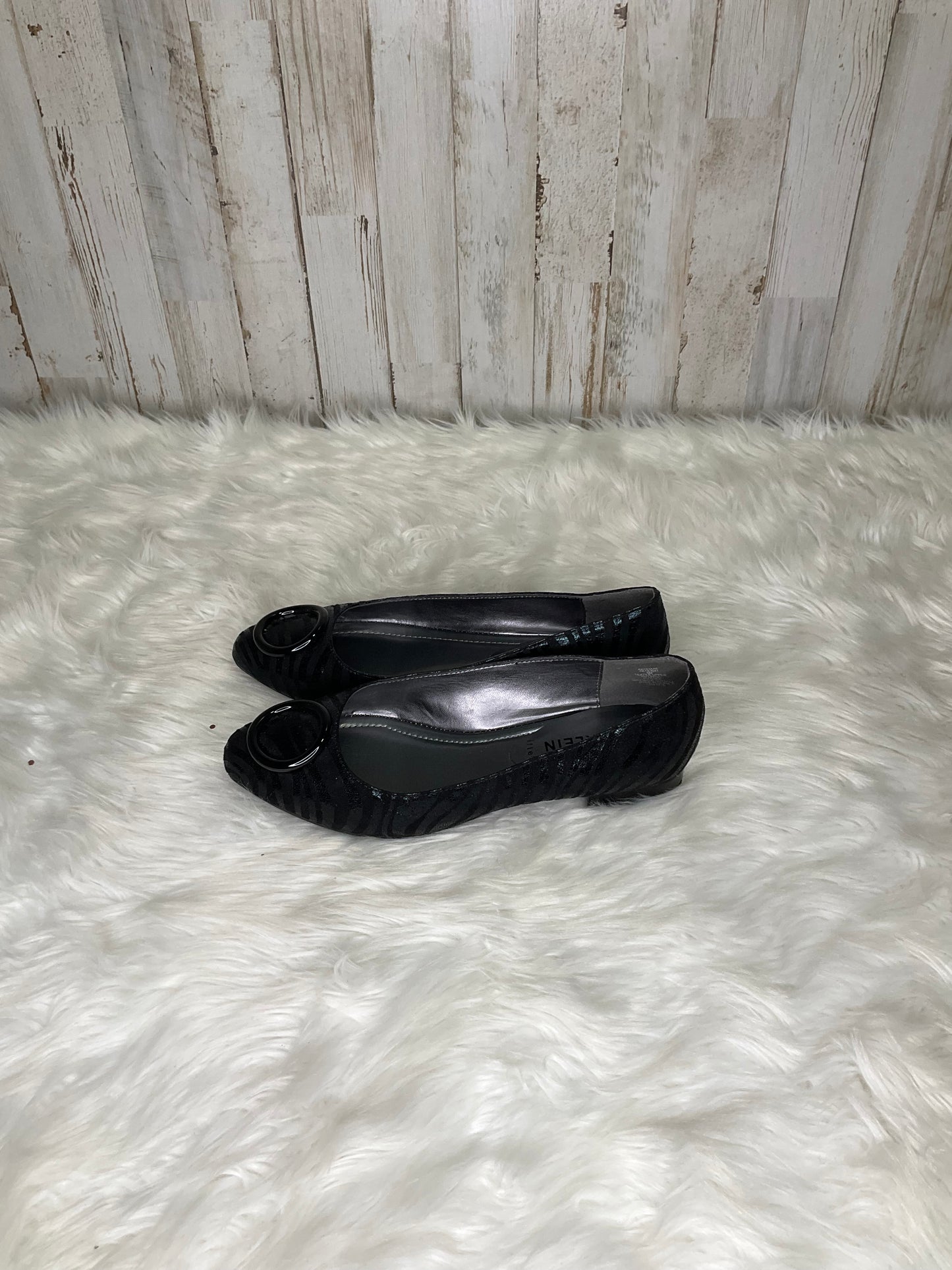 Shoes Flats By Anne Klein  Size: 6