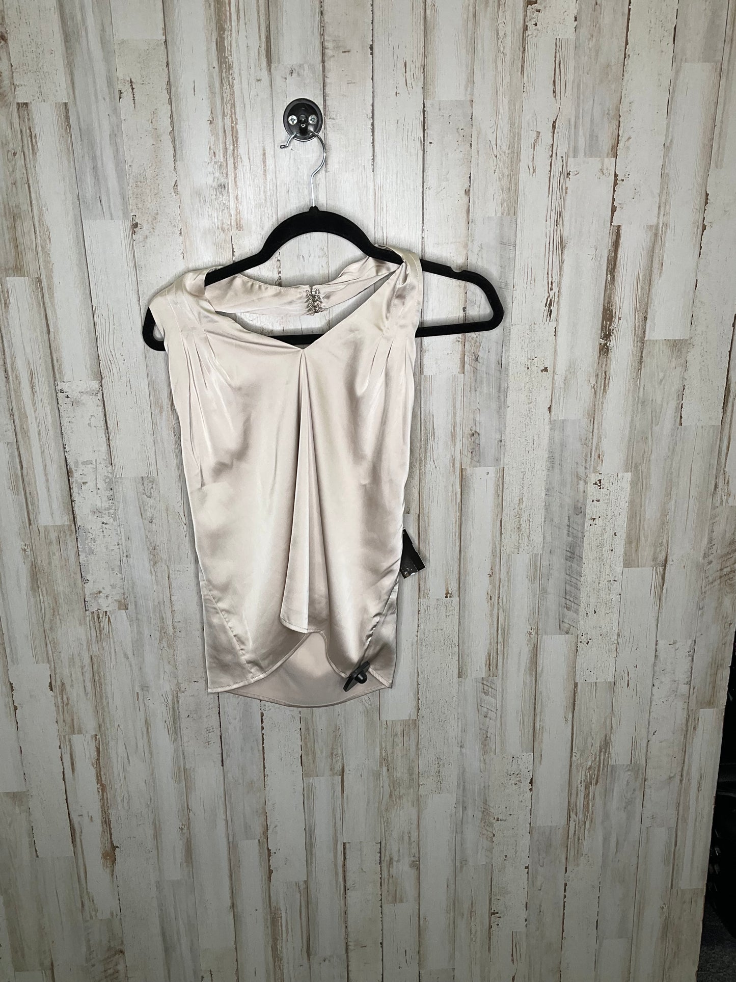 Tan Top Sleeveless Clothes Mentor, Size Xs