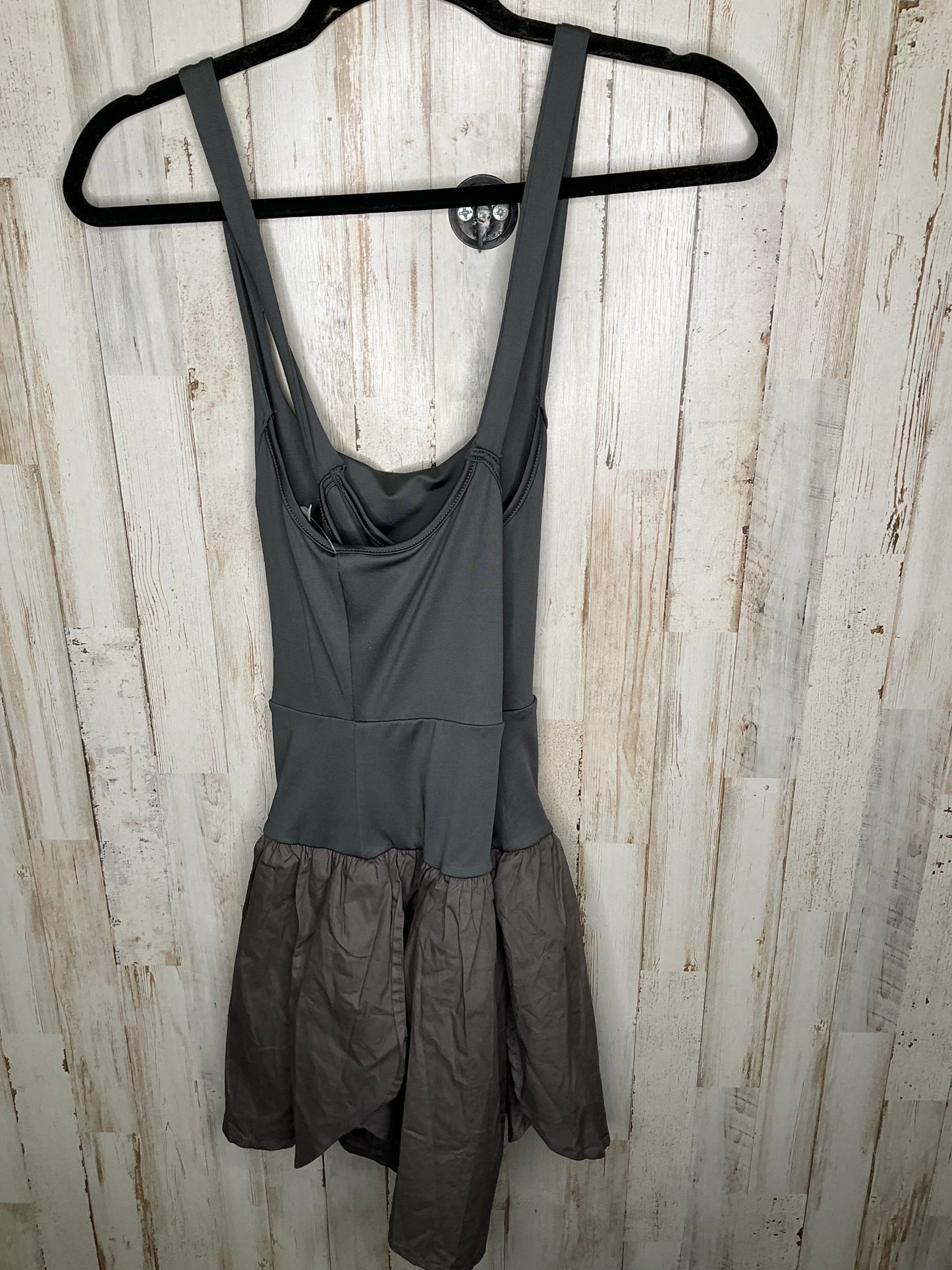 Athletic Dress By Clothes Mentor In Grey, Size: L