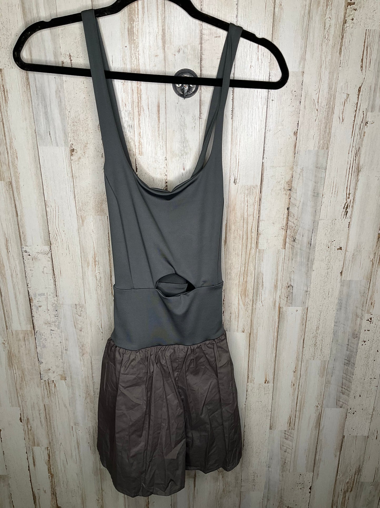 Athletic Dress By Clothes Mentor In Grey, Size: L