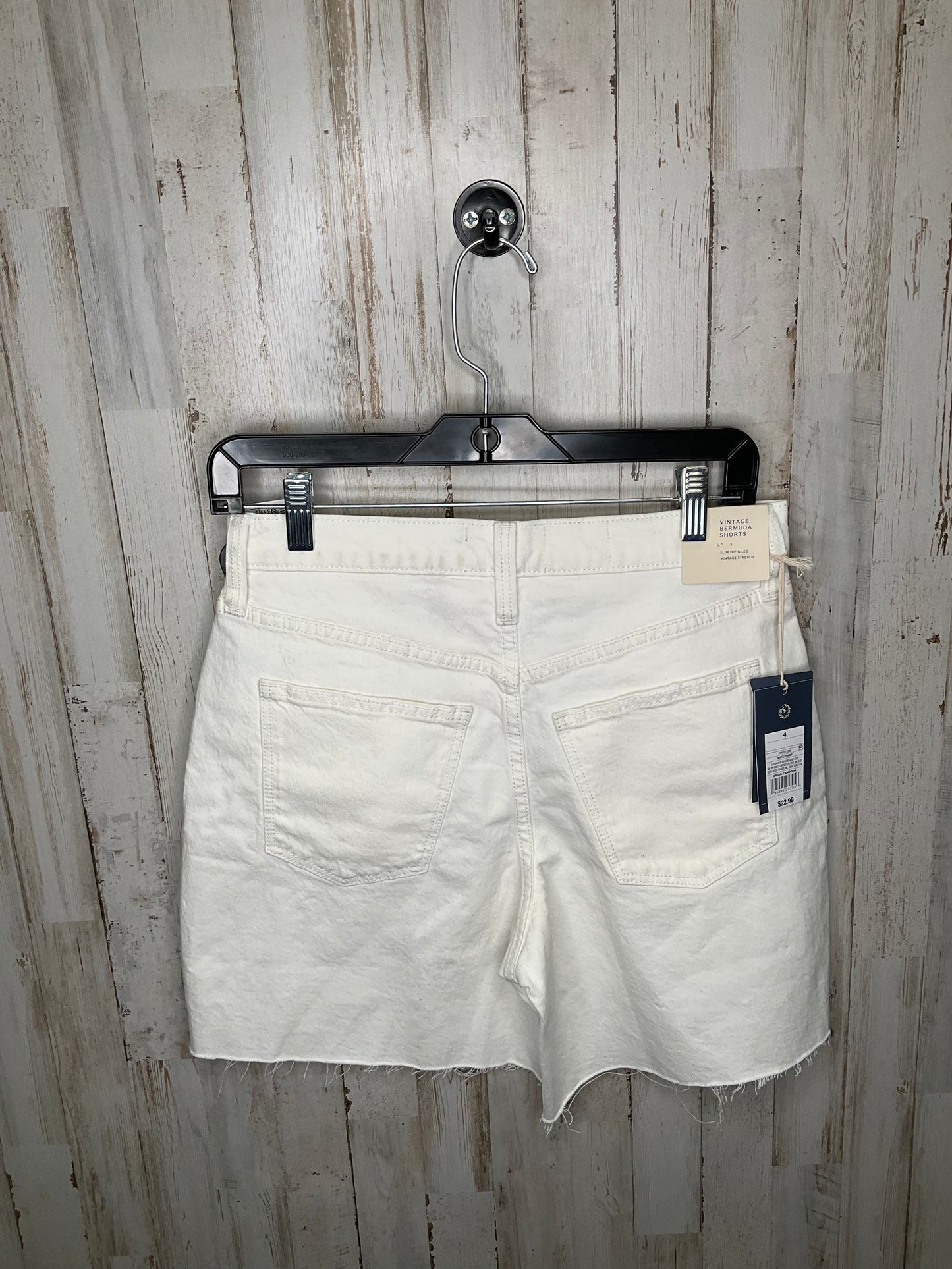 Shorts By Universal Thread  Size: 4