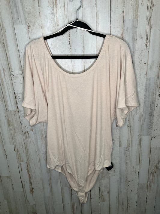 Cream Bodysuit Clothes Mentor, Size 3x