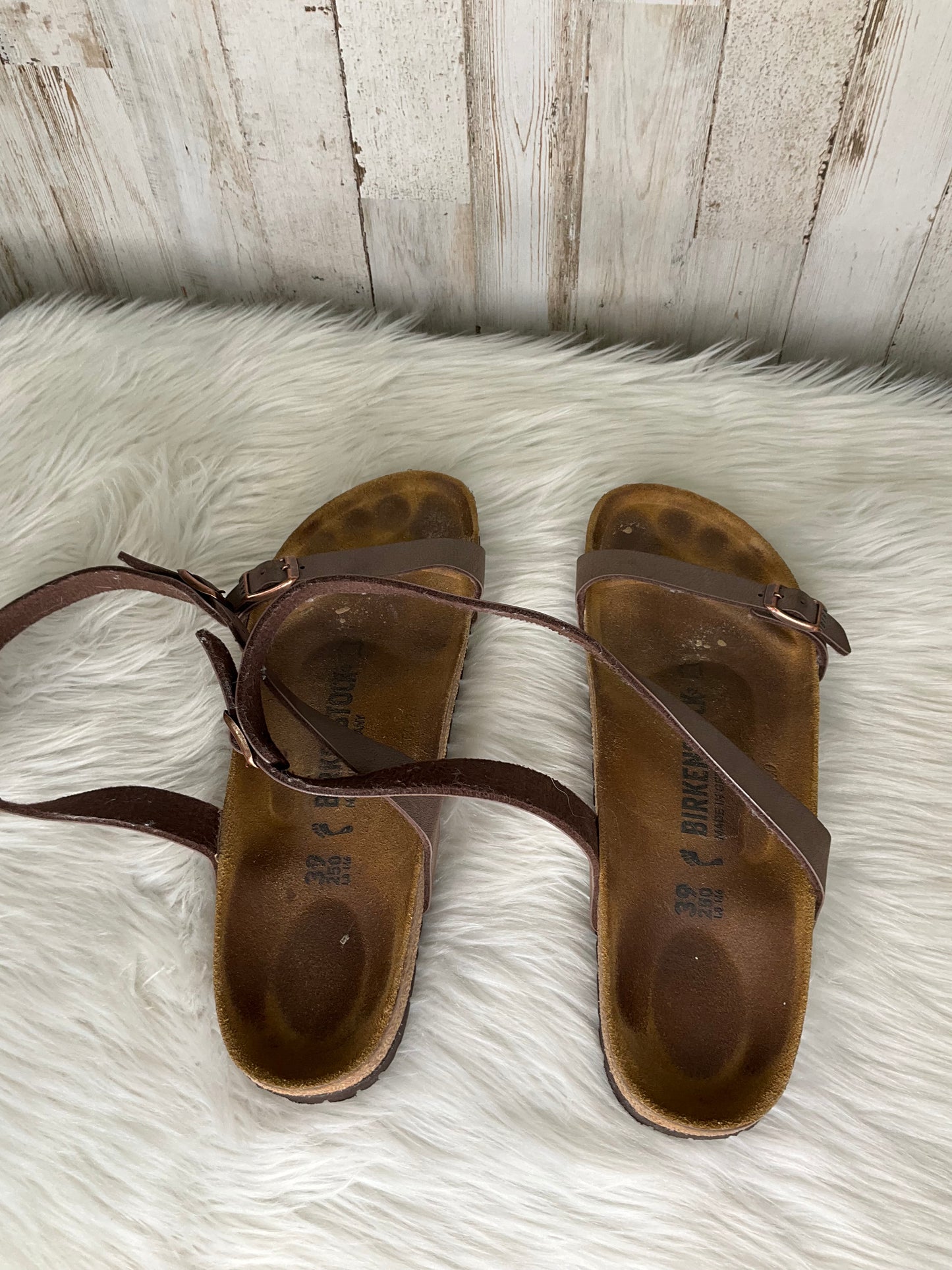 Brown Sandals Flats Birkenstock, Size 8