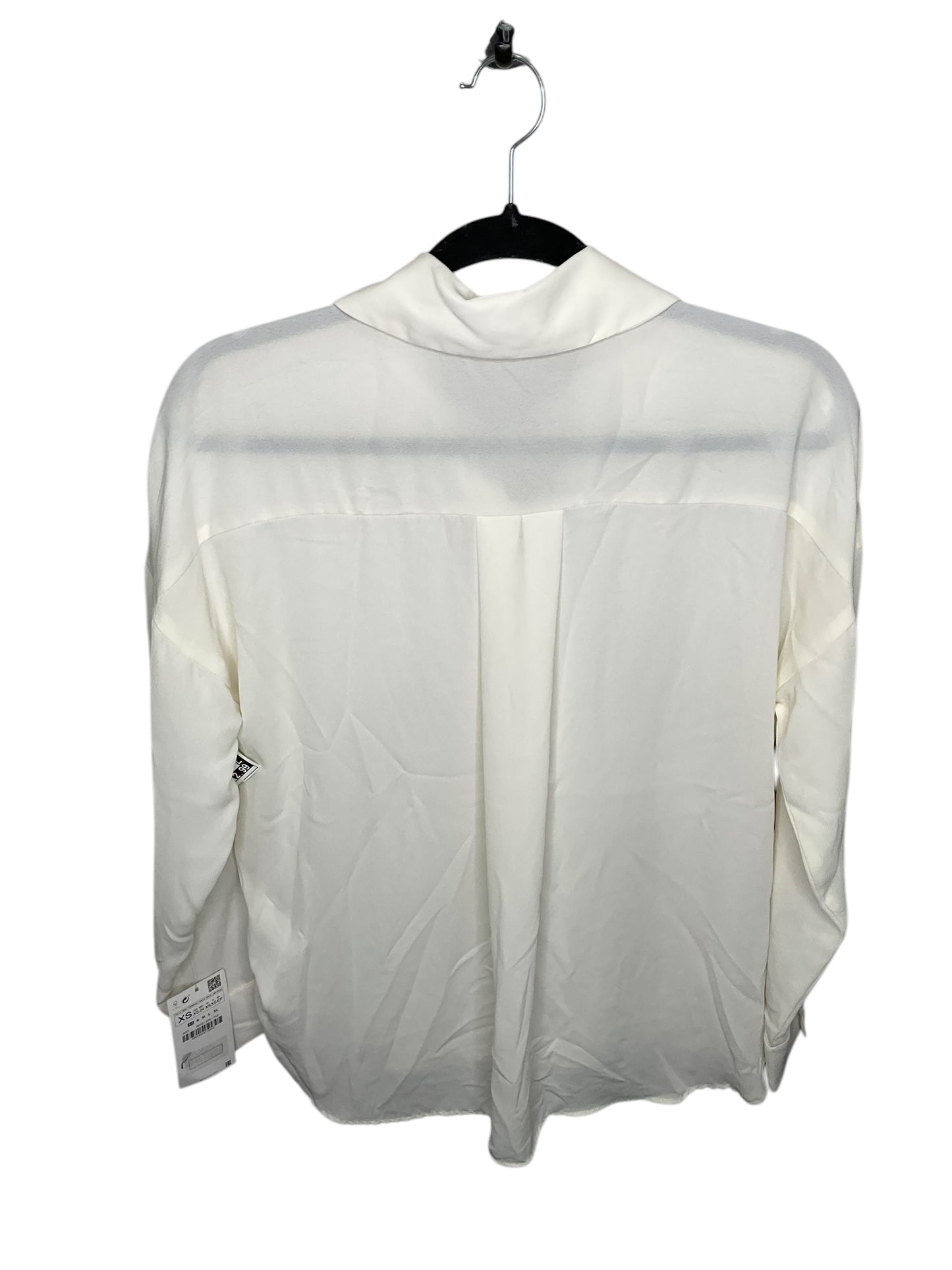 Top Long Sleeve By Zara Basic In White, Size: Xs