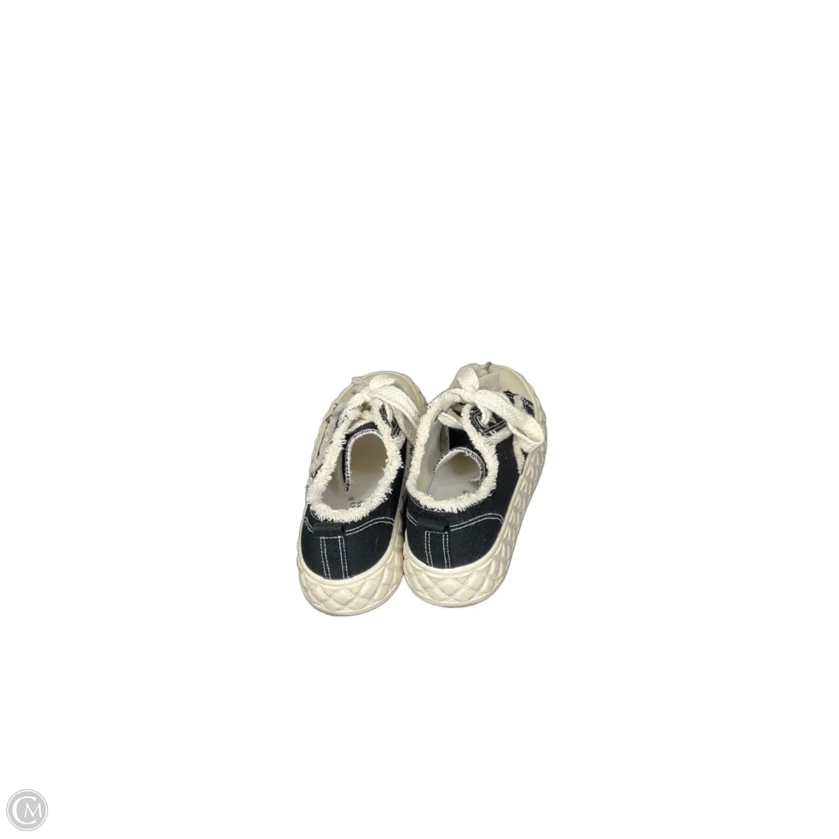 Shoes Sneakers By Clothes Mentor In Black, Size: 7