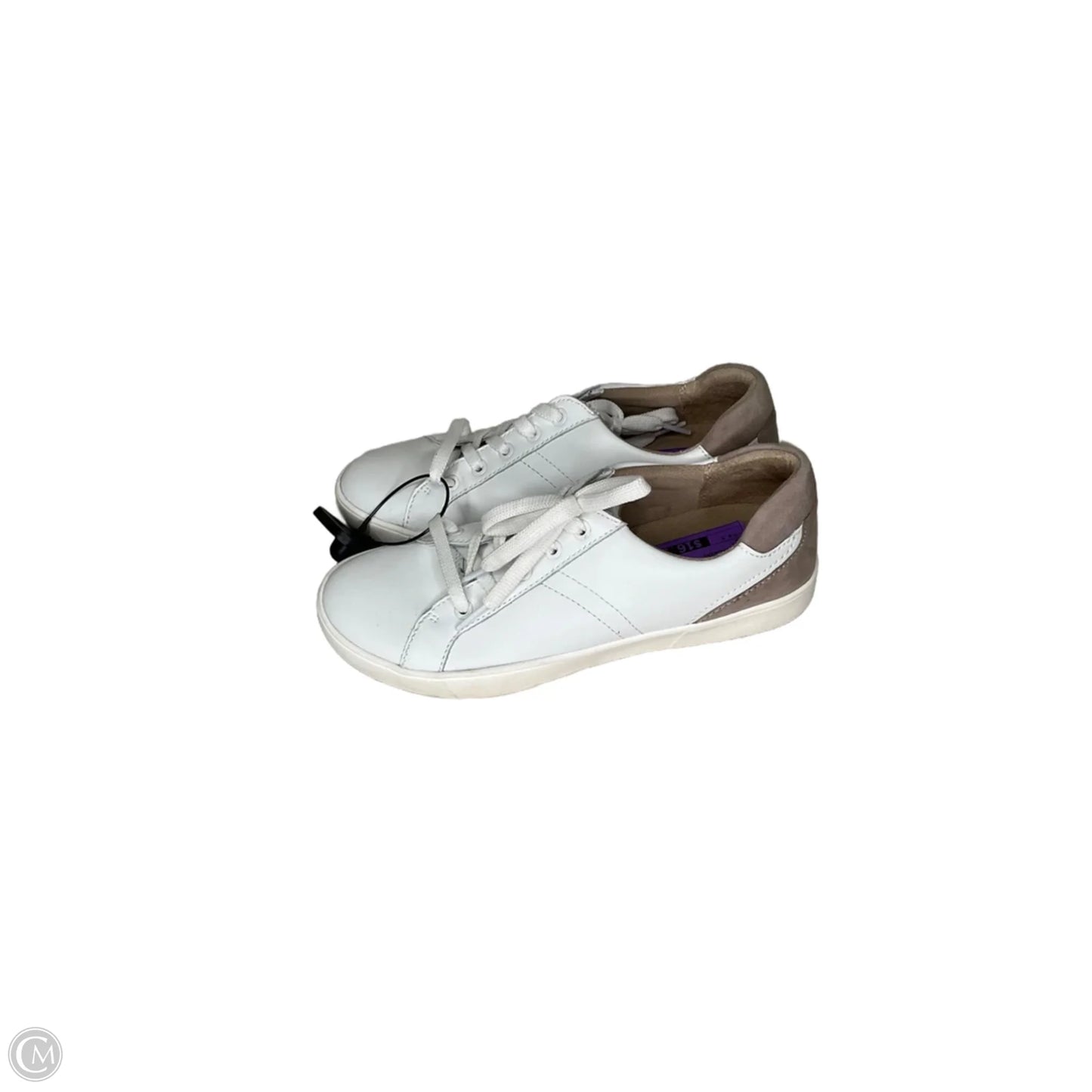 Shoes Sneakers By Naturalizer In White, Size: 8.5