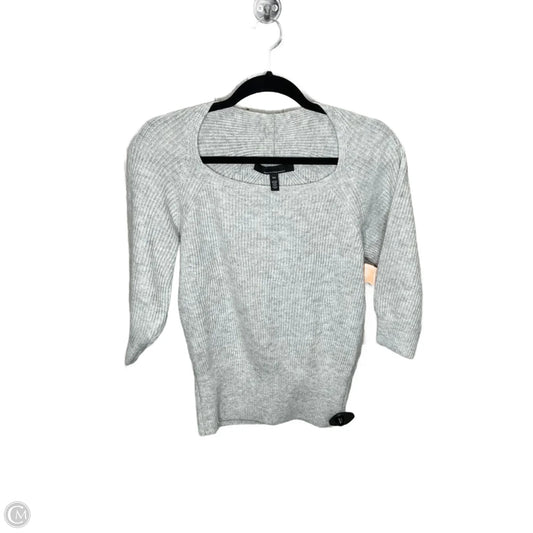 Sweater By White House Black Market In Grey