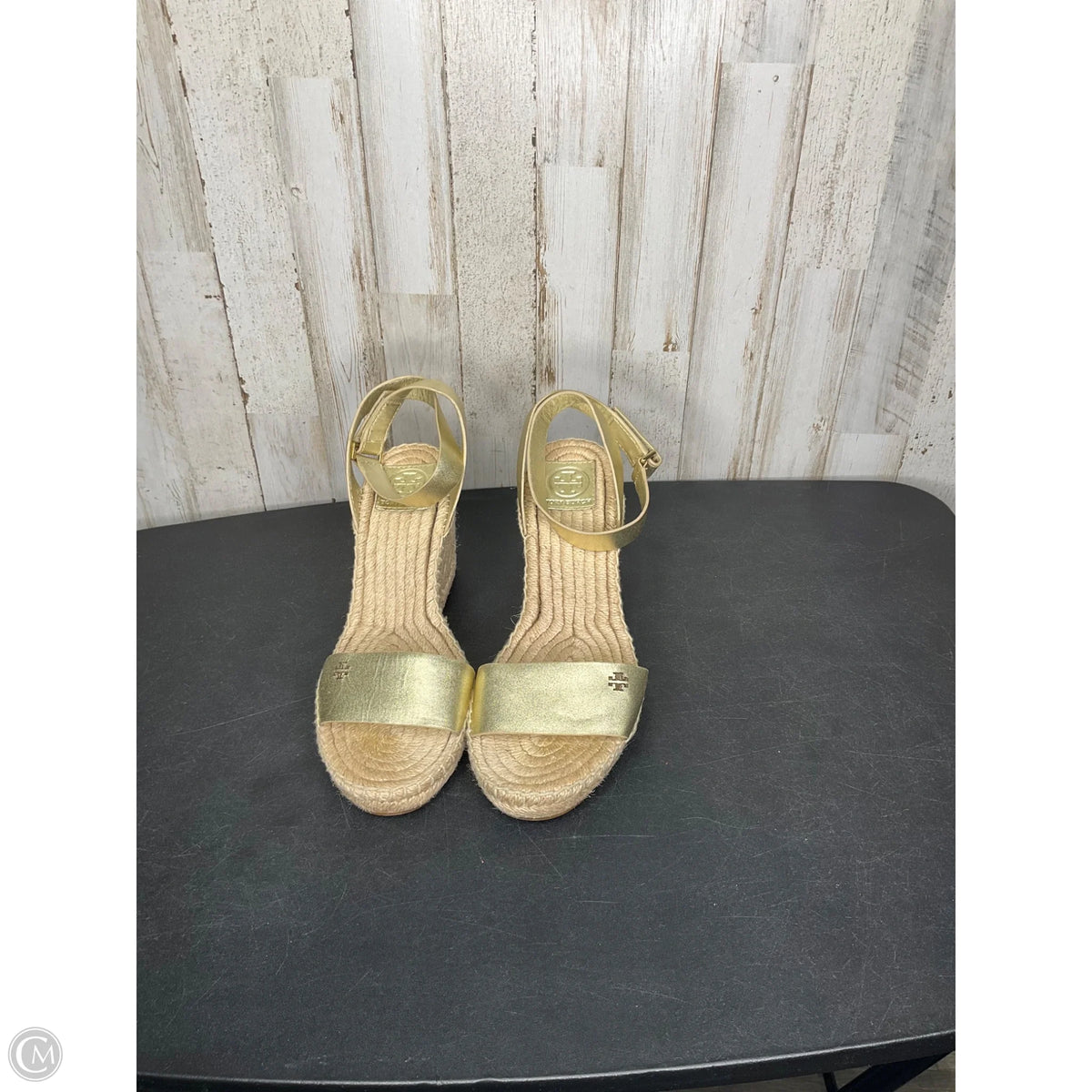 Sandals Designer By Tory Burch In Gold, Size: 6