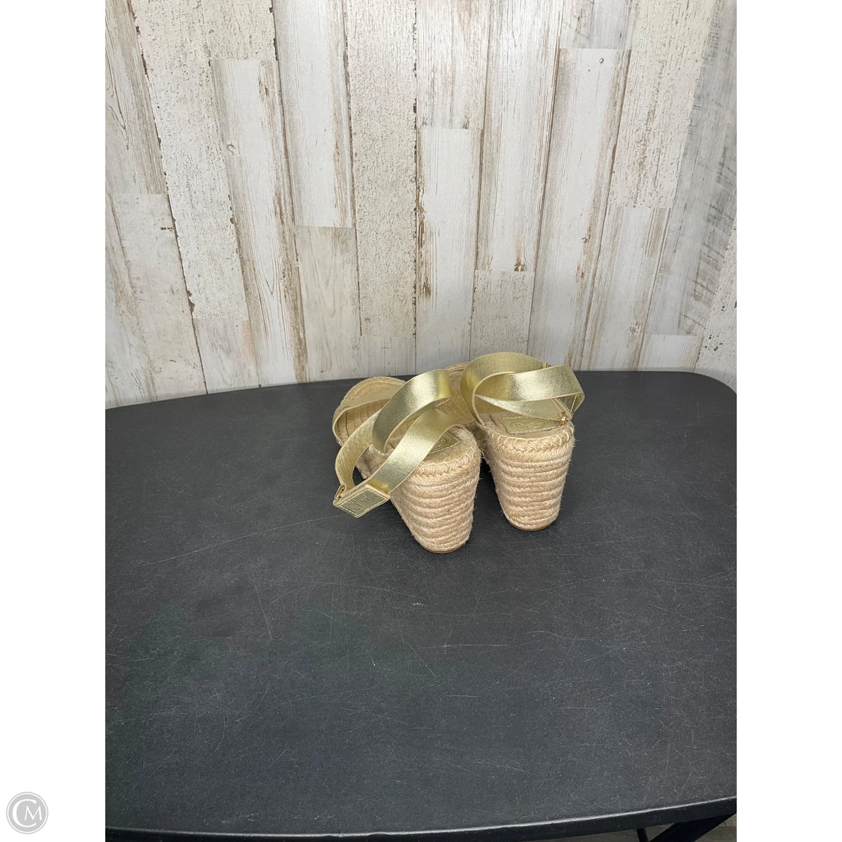 Sandals Designer By Tory Burch In Gold, Size: 6