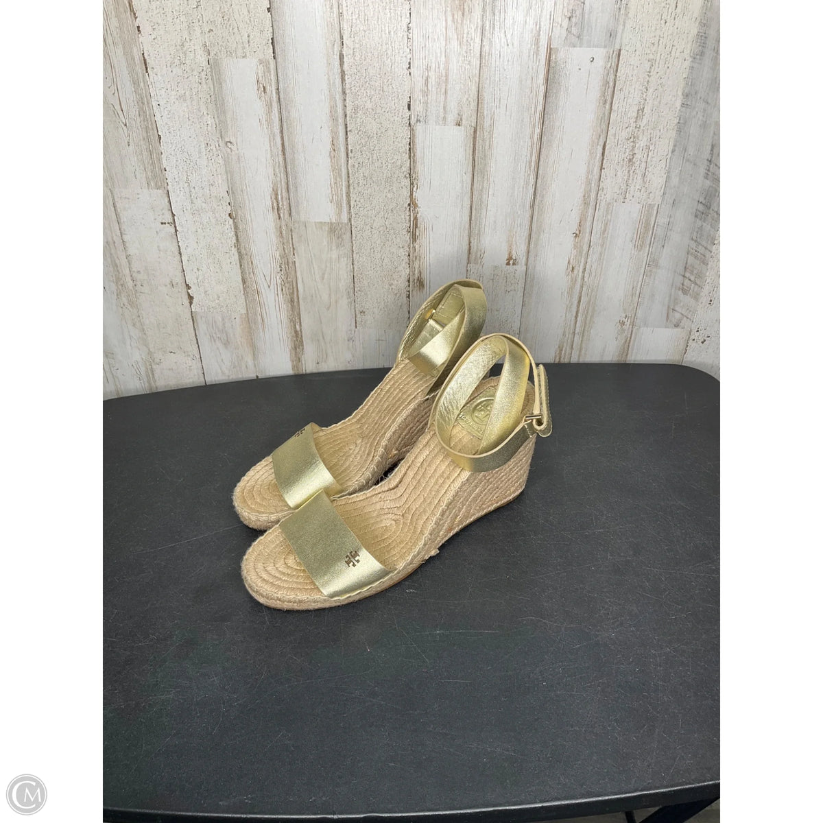 Sandals Designer By Tory Burch In Gold, Size: 6