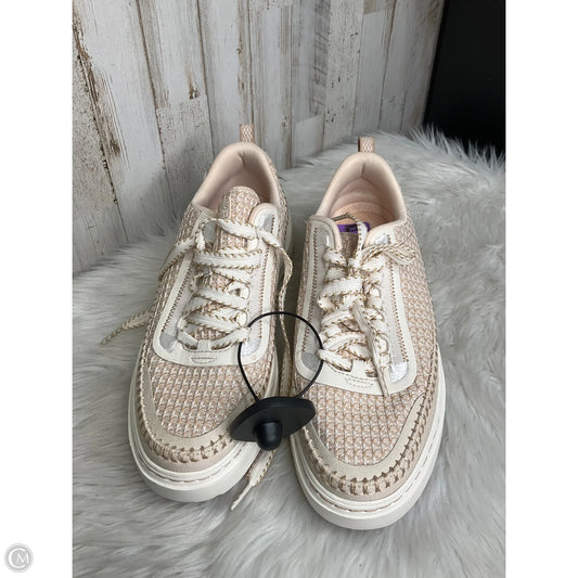 Shoes Sneakers By Skechers In Cream, Size: 9