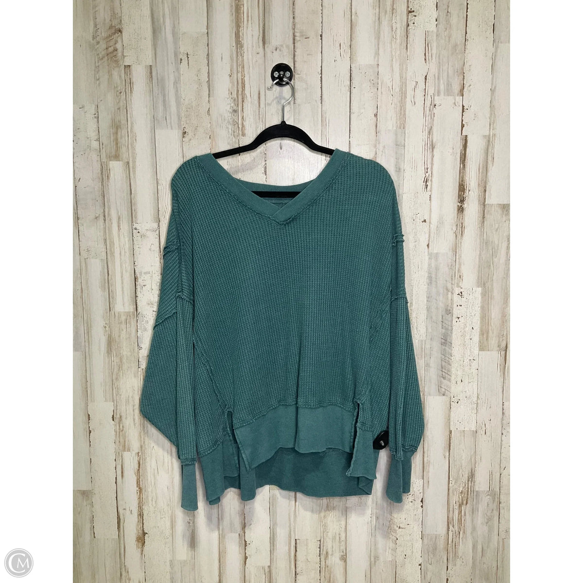 Top Long Sleeve By Clothes Mentor In Green, Size: S