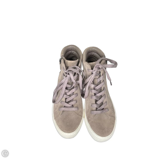 Shoes Designer By Ugg In Grey, Size: 7.5
