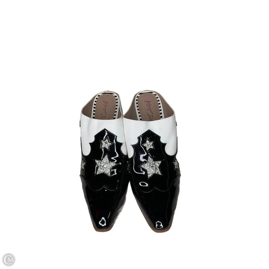 Boots Ankle Heels By Betsey Johnson In Black & White, Size: 11