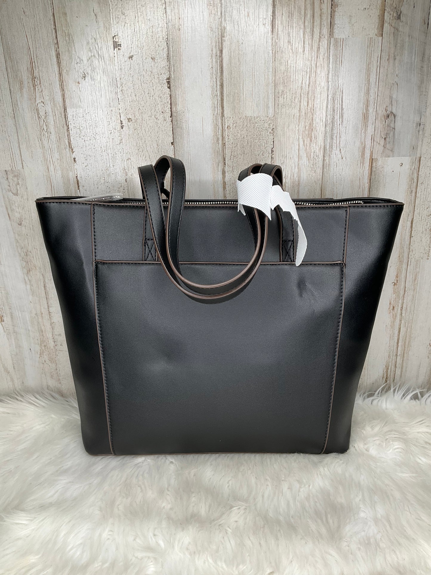 Handbag Designer By Clothes Mentor  Size: Large