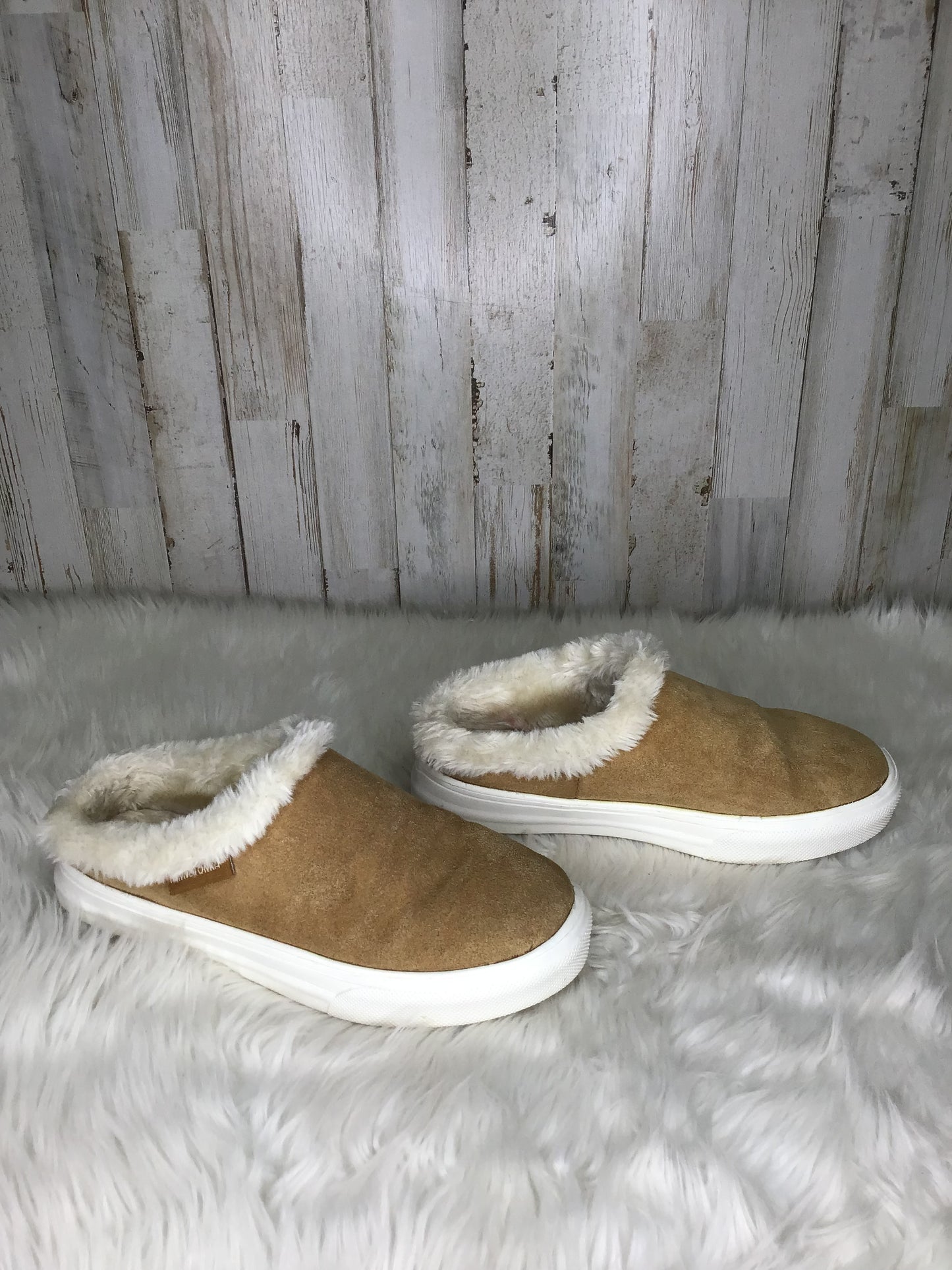 Shoes Flats Moccasin By Minnetonka  Size: 7